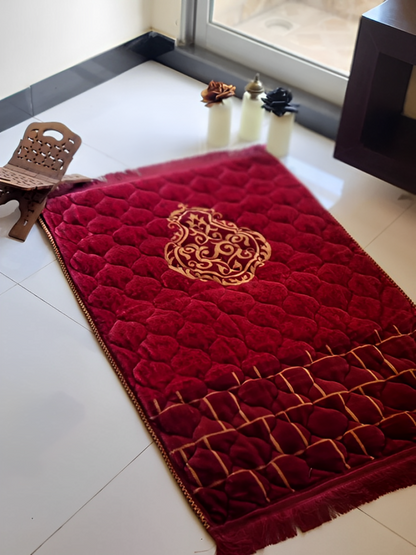 Red Motif Prayer Mat -  Premium Foam Jayenamaz